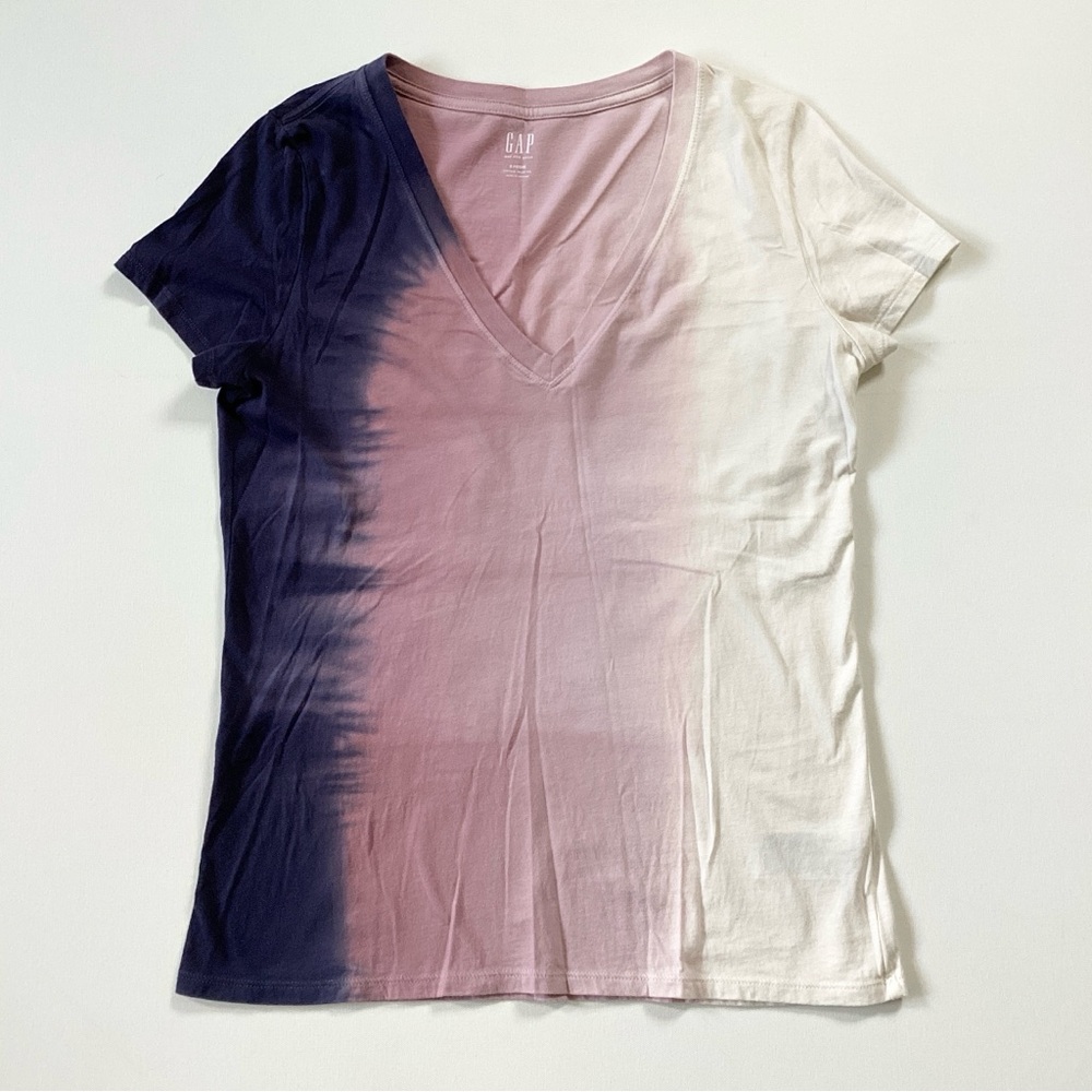 GAP V-neck Ombré Tee
